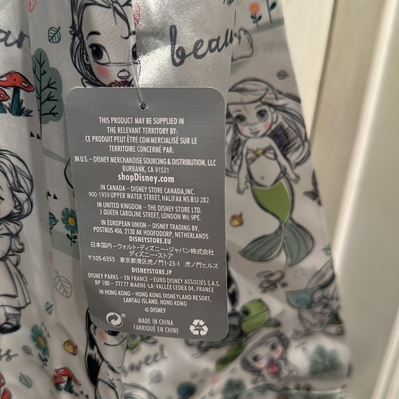 Disney Animators satin pajama medium new with tags - Picture 5 of 6